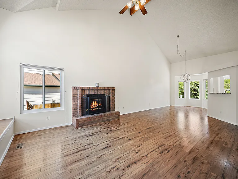 5855 Northwind Dr — Photo 11