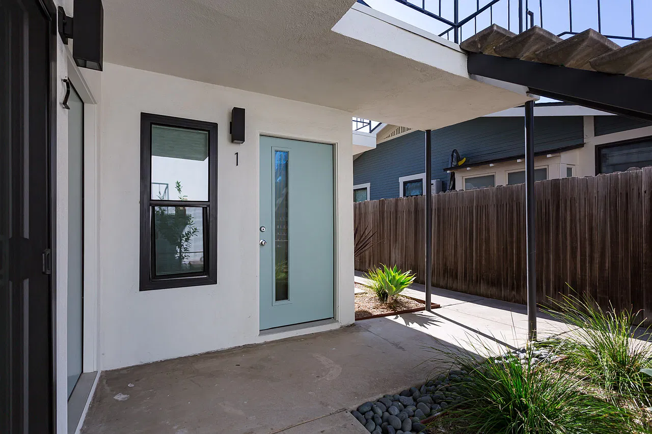 3662 32nd St — Photo 3