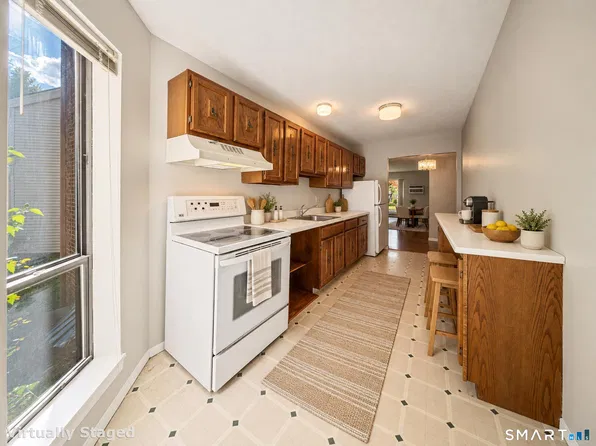 (undisclosed Address), Farmington, CT 06032