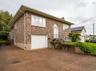 3 Keystone Ct, Halifax, NS B3N3B3