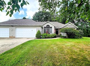 8329 Seasons Rd, Streetsboro, OH 44241