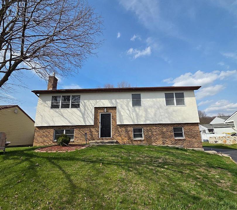 1st image of 908 Blue Gate Ln