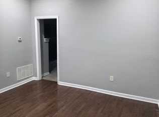 290 S 6th St, Newark, NJ 07103