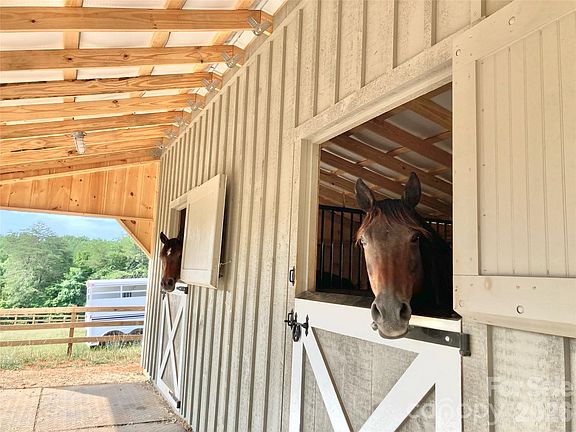 4th image of 398 Dave Sims Rd