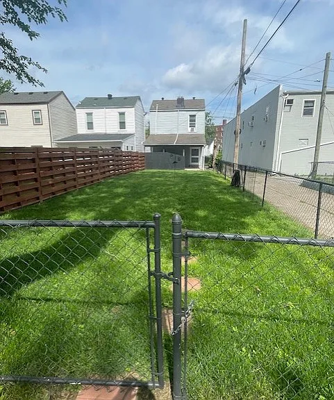 1445 S Shelby St — Photo 3