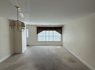 125 Main St #307, East Haven, CT 06512