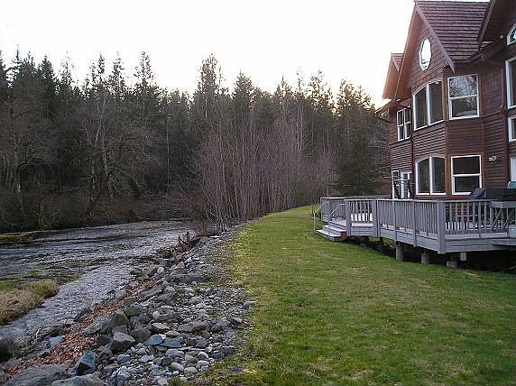 3rd image of 23241 Lower Dorre Don Way SE