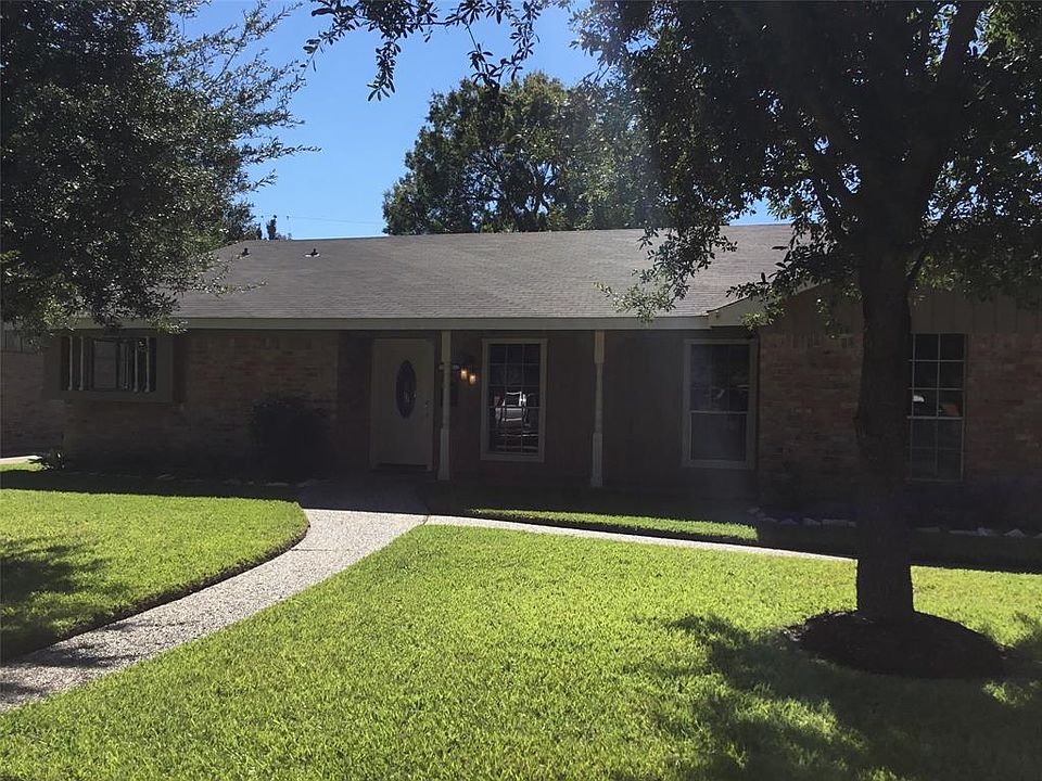 1st image of 722 Seaway Dr