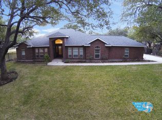 351 Hayden Rd, Pleasanton, TX 78064