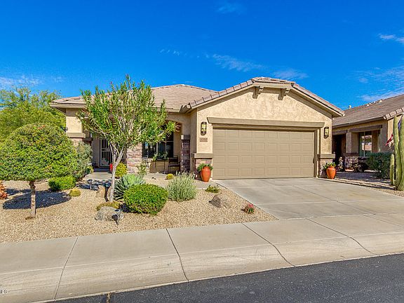 2nd image of 154 W Latigo Cir