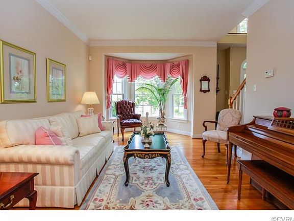 4th image of 5300 Stanwood Way
