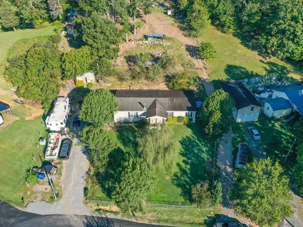 151 Willard Lawson Rd, Rogersville, TN 37857
