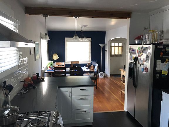 3rd image of 2623 S Elizabeth St