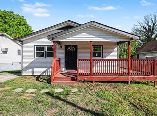 120 Highland Ave, Thomasville, NC 27360