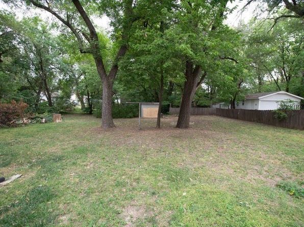 313 S Birch St, Hillsboro, KS 67063