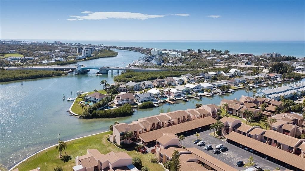 1 Windrush Blvd APT 68, Indian Rocks Beach, FL 33785 | Zillow