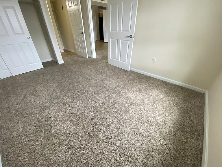 Redstone Apartments — Photo 46