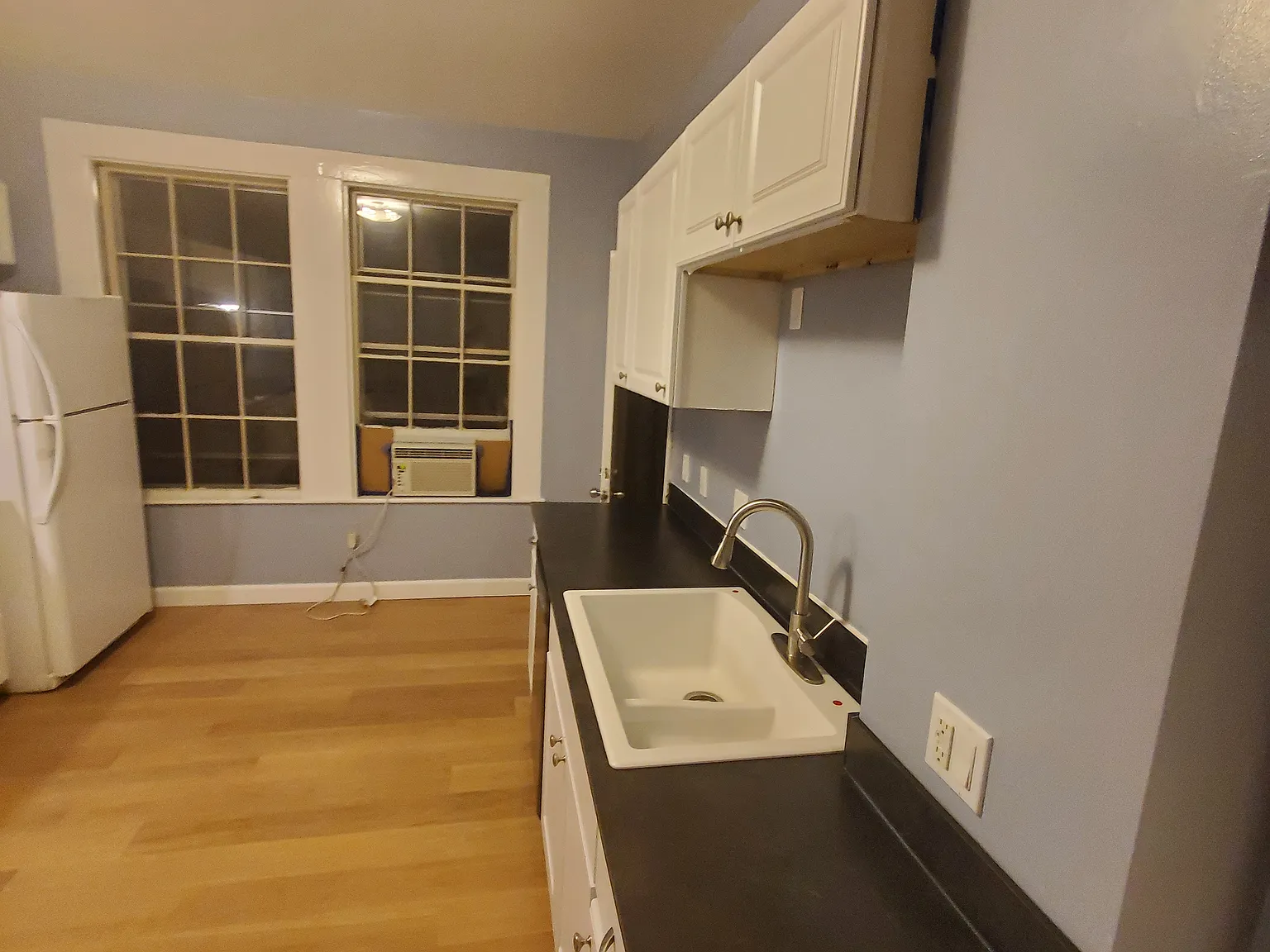 3 bed, 1073 sqft, $3,500 — Photo 3