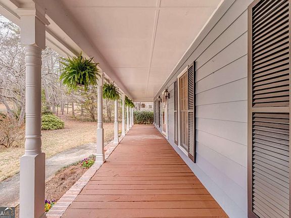 5th image of 412 Pheasant Run SE