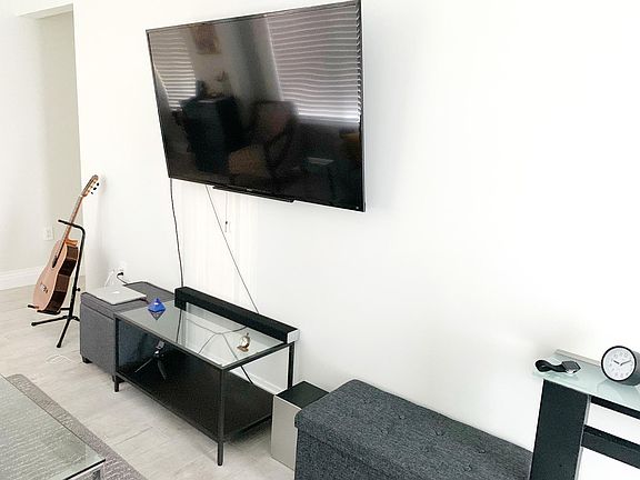 2nd image of 645 Lenox Ave APT 1