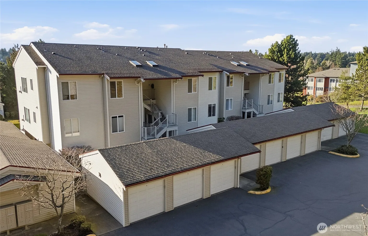 23007 Lakeview Drive #A303 photo 1