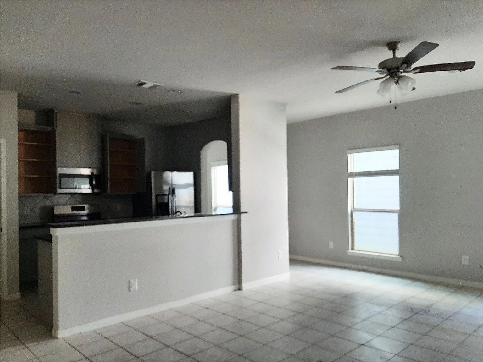 3 bed, 3.0 bath, 1500 sqft, $1,850 — Photo 4