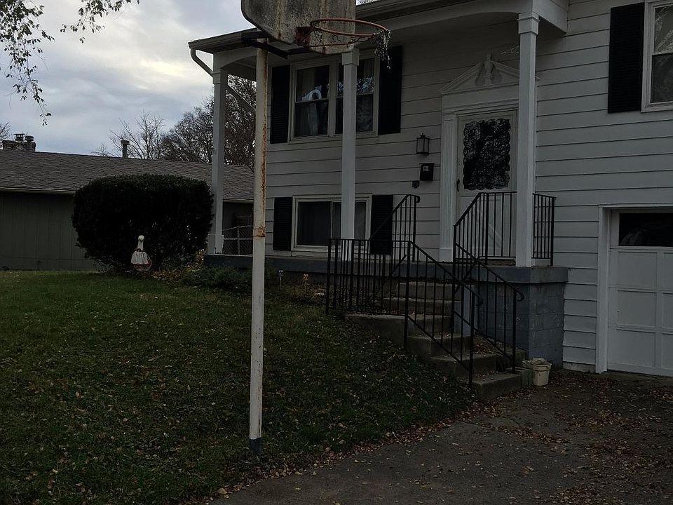 1st image of 925 Primrose Dr
