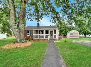 102 Elaine Ave, Taylors, SC 29687