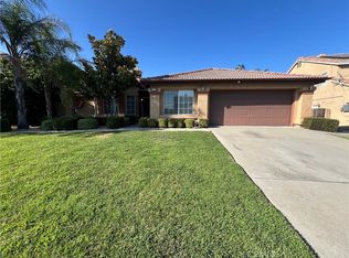 2664 La Morada Dr, Rialto, CA 92377