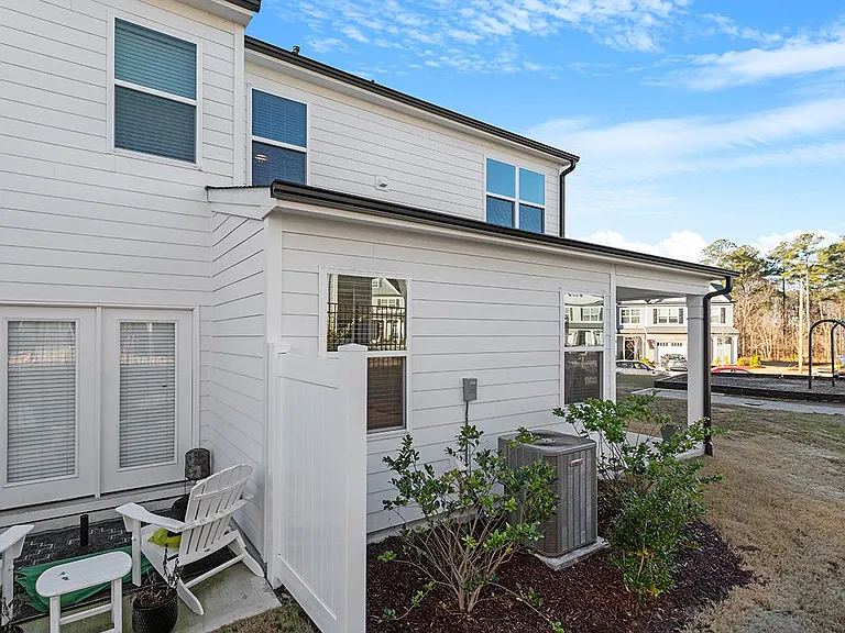 236 Marbella Grove Ct — Photo 33