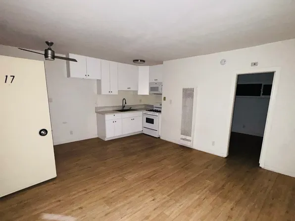 6248 Woodman Ave #17, Van Nuys, CA 91401