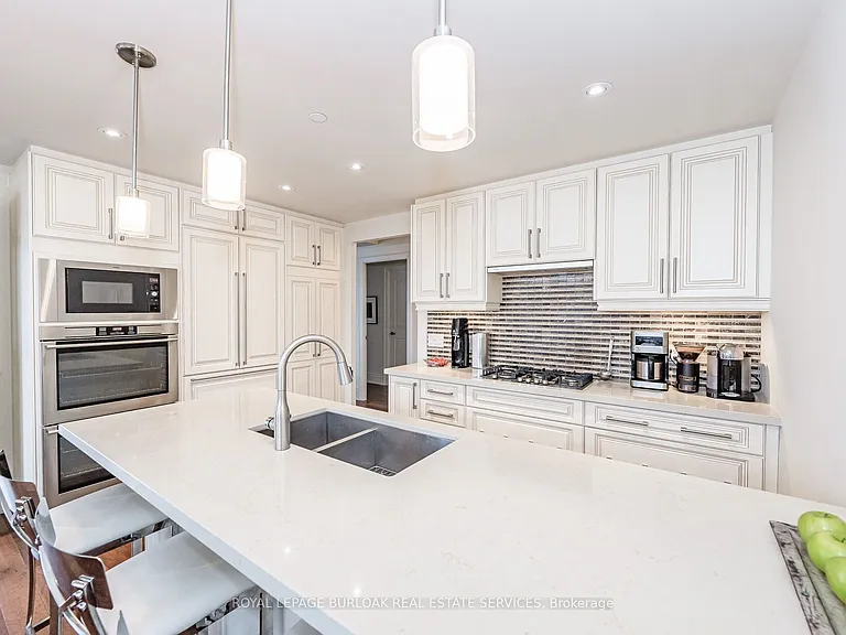 3500 Lakeshore Rd W #503 — Photo 7