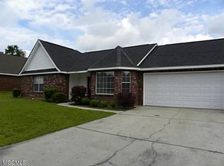 14195 Oakview Cir, Vancleave, MS 39565