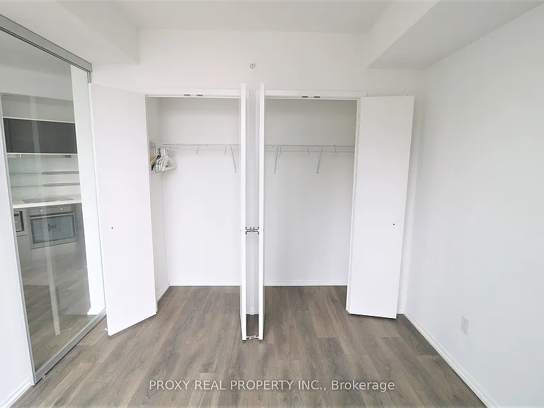 45 Charles St E #3507 — Photo 16