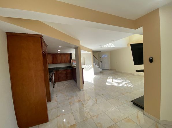 971 N Azusa Ave #122