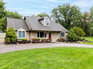 350 Nawakwa Rd, Rochester Hills, MI 48307