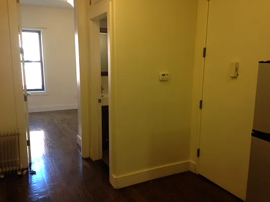 Rented by Premier Metro Realty Corp | media 52