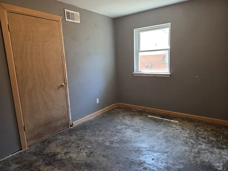 1106 N Hughes St — Photo 21