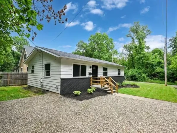615 Hillsdale Ave, Akron, OH 44303