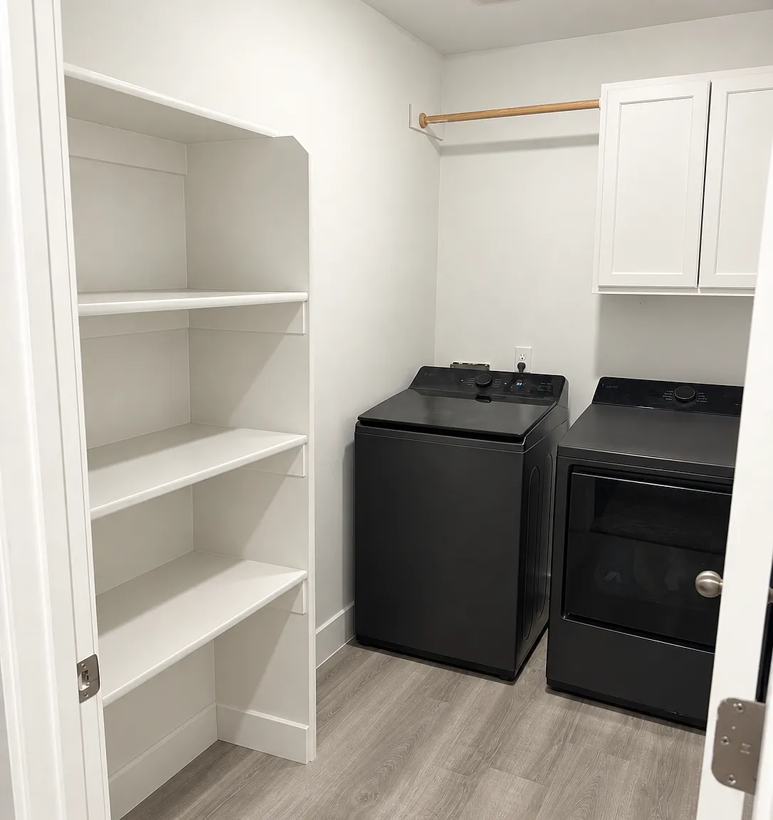 3 bed, 1400 sqft, $2,200 — Photo 2