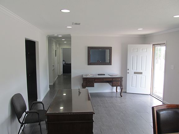 4th image of 4377 Cypress St