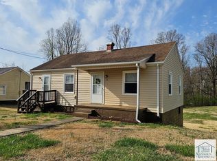 122 Luther St, Ridgeway, VA 24148