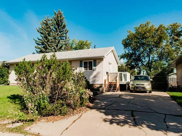 9940 S 88th Ave, Grande Prairie, AB T8V 0C2