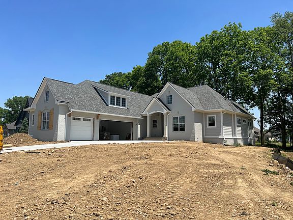 3rd image of 220 Chatham Hills Blvd