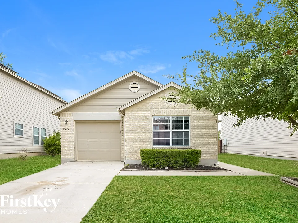 11066 Barclay Point