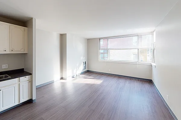1671 N. Prospect Ave. — Photo 23