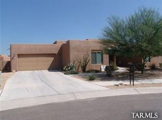 8020 W Black Eagle Ct, Tucson, AZ 85757