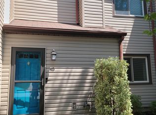 45 E Green Valley Cir, Newark, DE 19711