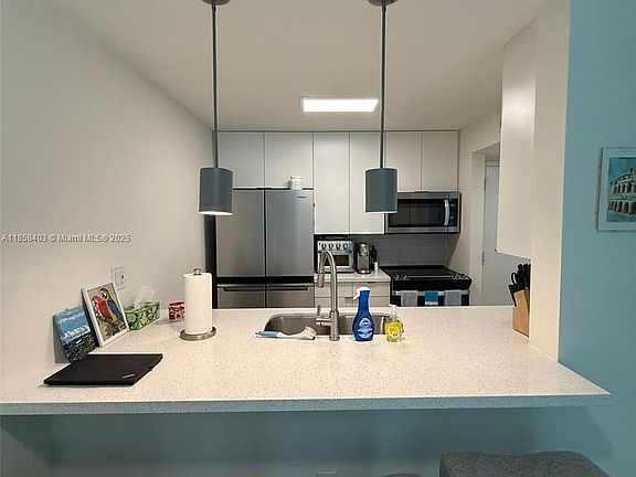 5th image of 1551 Brickell Ave #306