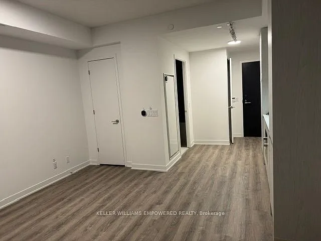 180 Front St E #2911 — Photo 11